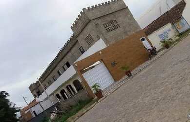 Imagem: A casa está localizado em Mari, PB para alugar por