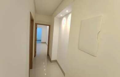 Imagem 8: Casa de alto padrão a venda no Jardim Balneário Meia Ponte, possui 360m² de lote e 185m² c