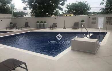 Imagem: O apartamento possui 3 Dormitórios, 1 Banheiro, 2 Vagas na