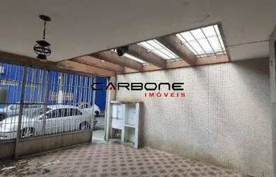 Imagem: A casa possui 3 Dormitórios, 2 Banheiros, 2 Vagas na garagem