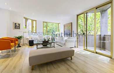 Imagem: O apartamento possui 3 Dormitórios, 3 Banheiros, 3 Vagas na