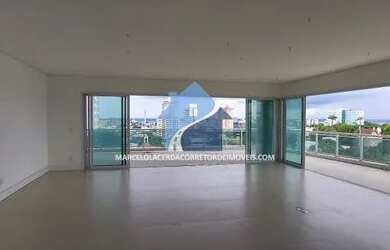 Imagem: O apartamento possui 5 Dormitórios, 5 Banheiros, 4 Vagas na