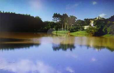 Imagem 5: Vendo/Alugo - Casa no Condomínio Estância dos Lagos - Atibaia