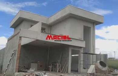 Imagem: A casa em condomínio à venda possui 3 Dormitórios, 1 Banheiro