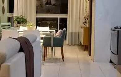 Imagem: O apartamento possui 3 Dormitórios, 2 Banheiros, 2 Vagas na