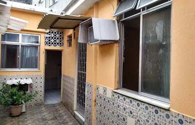 Imagem: A casa possui 1 Dormitório, 1 Banheiro e está localizado