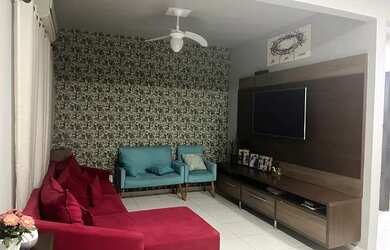 Imagem: A casa em condomínio possui 3 Dormitórios, 3 Banheiros, 2