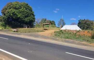 Imagem: O terreno possui 1.715m² de Área, Imóvel novo e está localizado