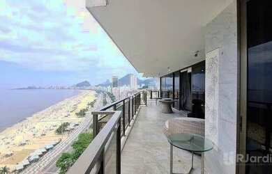 Imagem: O apartamento possui 4 Dormitórios, 4 Banheiros, 4 Vagas na