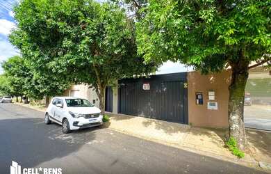 Imagem: A casa possui 3 Dormitórios, 3 Banheiros, 1 Vaga na garagem