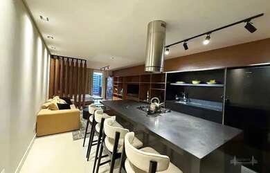 Imagem: O apartamento possui 1 Dormitório, 1 Banheiro, 1 Vaga na garagem