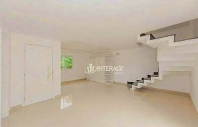 Imagem: A casa em condomínio possui 3 Dormitórios, 3 Banheiros, 2