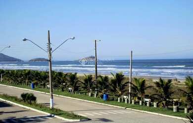 Imagem 3: Casa à Beira-Mar com 6 Suítes e Piscina - Itapirubá Sul, Imbituba/SC