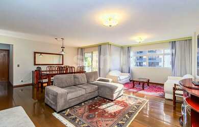 Imagem 4: Apartamento de 3 quartos no Batel, alto e com sol