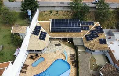 Imagem: A casa em condomínio possui 3 Dormitórios, 4 Banheiros, 5