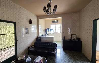 Imagem 14: Casa linear, junto rua da caminhada, próxima ao College