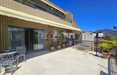 Imagem: O apartamento na cobertura possui 3 Dormitórios, 5 Banheiros