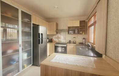 Imagem 3: Casa com 4 quartos e 2 suítes com espaço gourmet no Bairro Camobi em Santa Maria