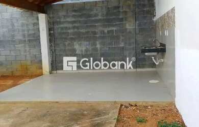 Imagem: A casa em condomínio possui 2 Dormitórios, 2 Banheiros, 2