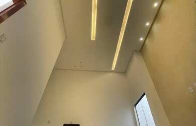 Imagem 2: Vendo Casa no Luar da Barra