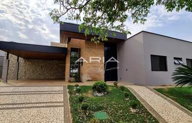 Imagem 2: Casa a venda no Condomínio Sun Lake Residence, região sul de Londrina...