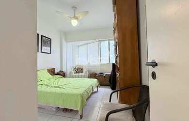 Imagem 11: APARECIDA FRENTE-MAR, ANDAR ALTO, VISTA ABSURDA DA ORLA E UM QUARTO QUE...