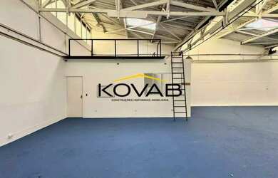 Imagem: O depósito possui 450m² de Área e está localizado em Pinheiros