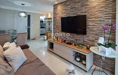 Imagem: O apartamento possui 3 Dormitórios, 1 Banheiro, 1 Vaga na garagem