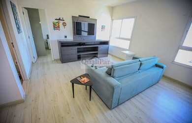 Imagem: O apartamento possui 1 Dormitório, 2 Banheiros, 2 Vagas na