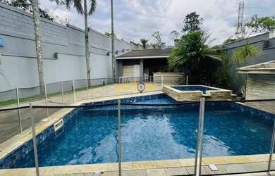 Imagem: A casa em condomínio possui 3 Dormitórios, 5 Banheiros, 2