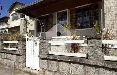 Imagem: Casa para venda com 3 quartos, 1000m² - Centro - Petrópolis/RJ