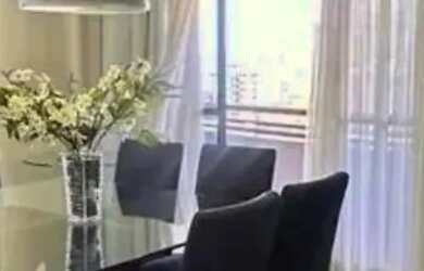 Imagem: O apartamento possui 3 Dormitórios, 1 Banheiro, 5 Vagas na