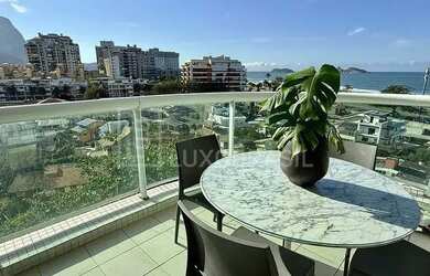 Imagem: O studio possui 1 Dormitório, 1 Banheiro, 1 Vaga na garagem