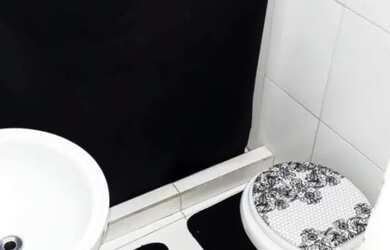 Imagem: A casa possui 2 Dormitórios, 1 Banheiro, 180m² de Área e