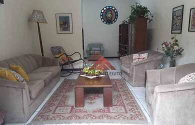 Imagem: A casa possui 2 Dormitórios, 2 Banheiros, 260m² de Área e