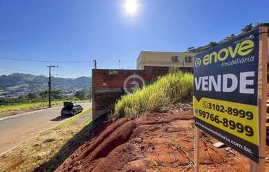 Imagem: O terreno possui 360m² de Área e está localizado em Floresta