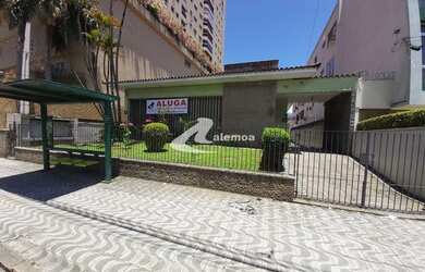 Imagem: A casa possui 5 Dormitórios, 5 Banheiros, 4 Vagas na garagem