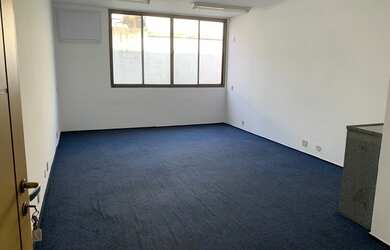 Imagem: O depósito possui 1 Vaga na garagem, 27m² de Área e está