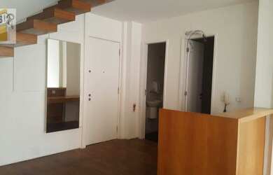 Imagem: O depósito possui 1 Vaga na garagem, 100m² de Área e está