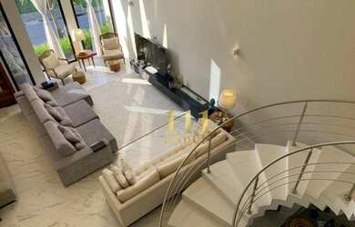 Imagem 2: Casa à venda por R$ 2.200.000 no Condomínio Residencial Jaguary