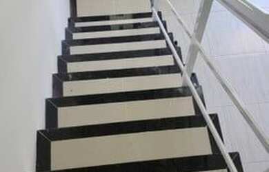 Imagem: A casa possui 3 Dormitórios, 2 Banheiros e está localizado