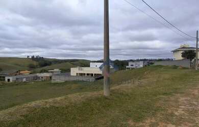 Imagem: O terreno possui 1.263m² de Área e está localizado em Bandeira