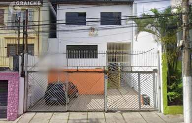 Imagem: O depósito possui 2 Vagas na garagem, 350m² de Área e está