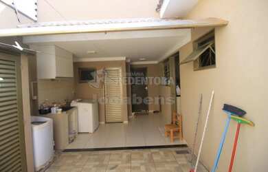 Imagem 2: São José do Rio Preto - Casa Padrão - Jardim América