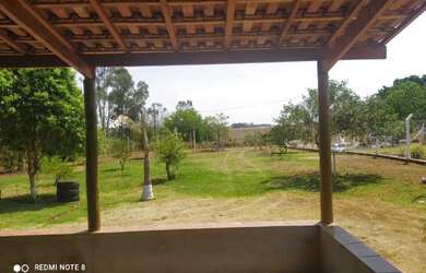 Imagem: A chácara possui 1.500m² de Área, Imóvel novo e está localizado