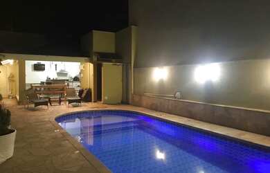 Imagem: A casa em condomínio possui 3 Dormitórios, 2 Banheiros, 2