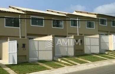 Imagem: A casa possui 2 Dormitórios, 3 Banheiros, 1 Vaga na garagem