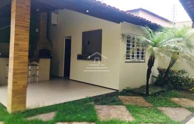 Imagem: A casa possui 4 Dormitórios, 3 Banheiros, 4 Vagas na garagem