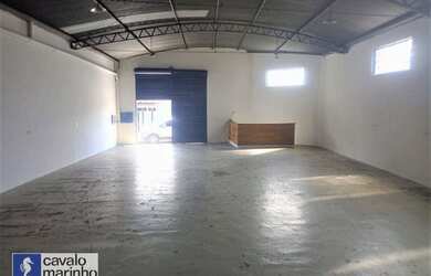 Imagem: O depósito possui 250m² de Área e está localizado em Campos