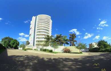 Imagem: O apartamento possui 4 Dormitórios, 2 Banheiros, 3 Vagas na